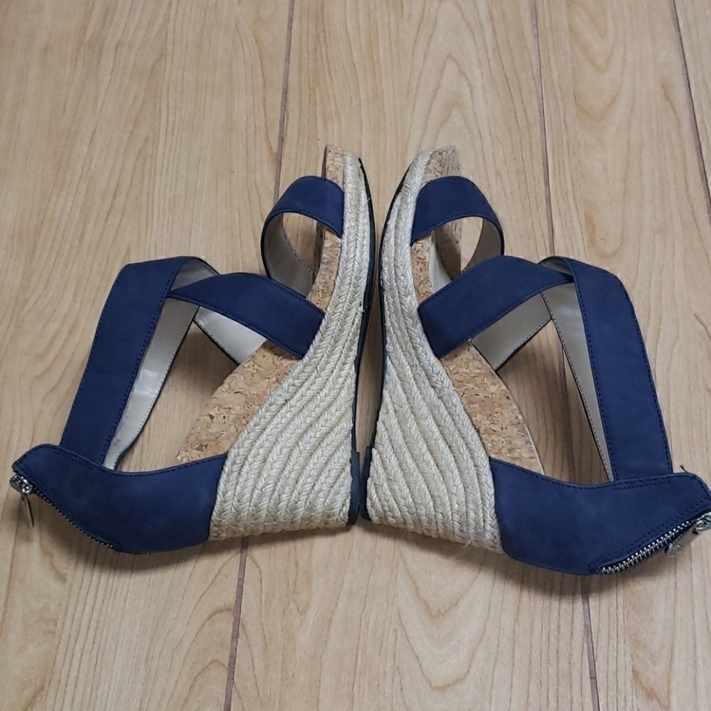 ADRIENNE VITTADINI NAVY BLUE STRAPPY ESPADRILLES, SIZE 9 - NEW - Picture 6 of 10